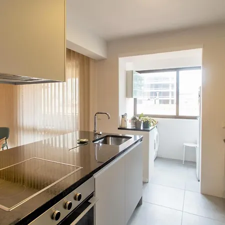 Matosinhos Beachside By Portocityhosts Apartment *